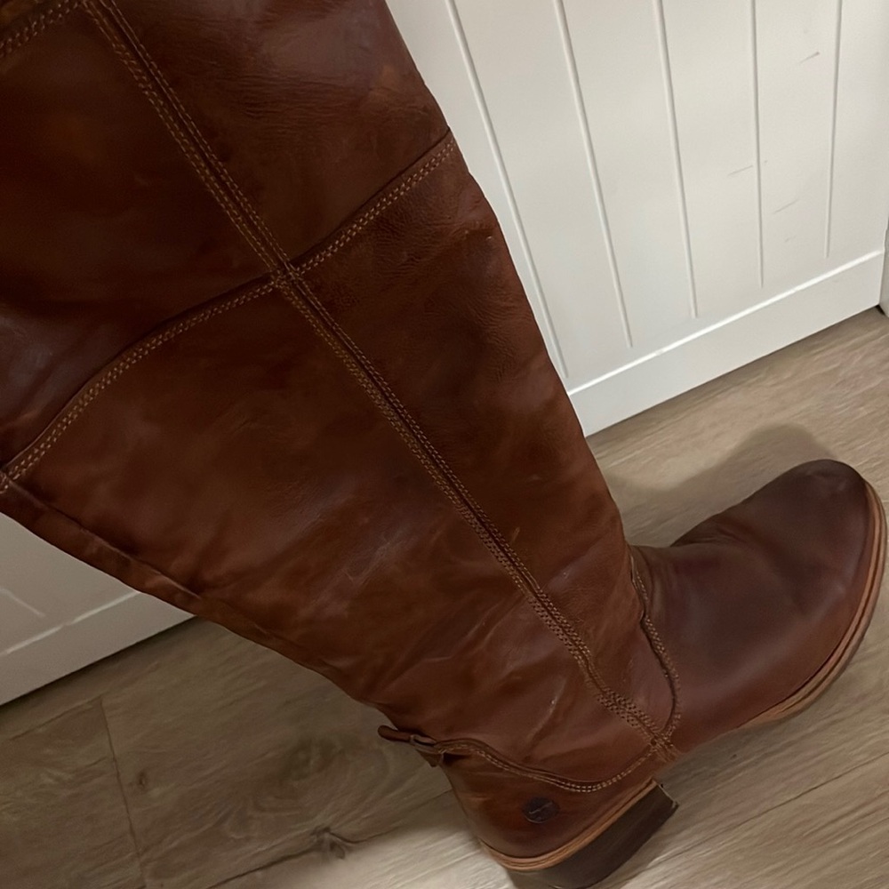 tall boots! the cutest for a dress up moment, IT GIRL
